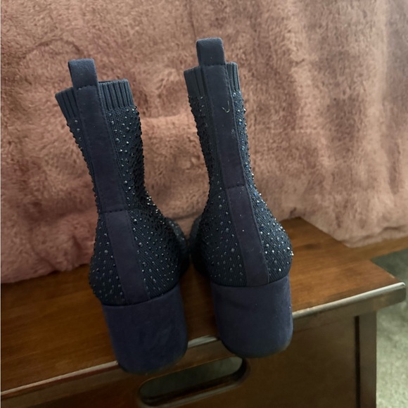 Reaction Kenneth Cole Navy Ankle Booties - Picture 3 of 6